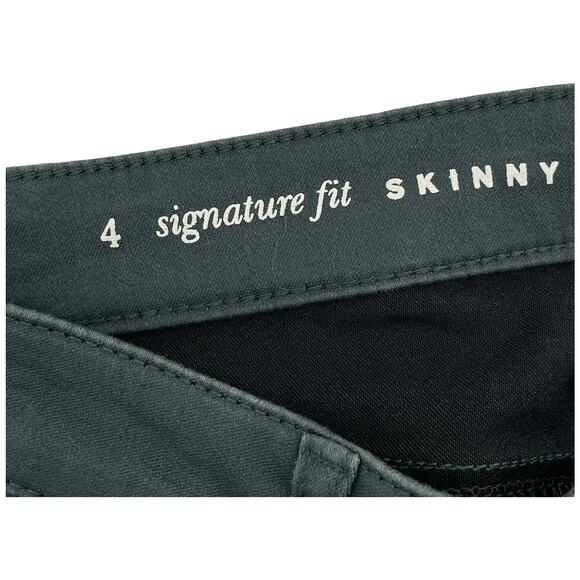 Westport Sz 4 Green Skinny Leg Pants Comfort Stretch Material Casual Flat Front - Picture 6 of 9